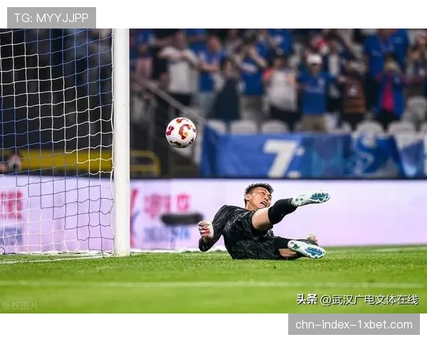 郑浩乾进攻端存在感弱 三镇前锋上半场零射门